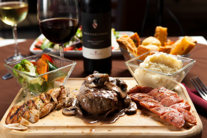 INVITA BISTRO - Image 2