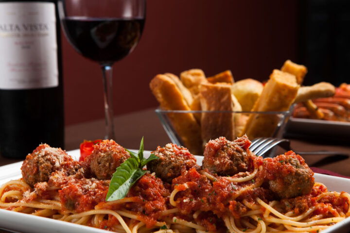 INVITA BISTRO