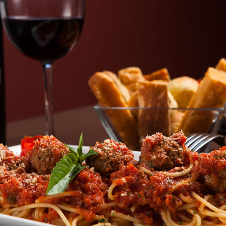 INVITA BISTRO