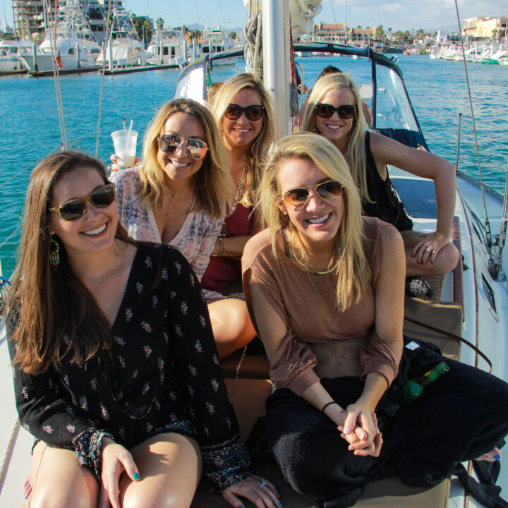 PRIVATE LUXURY BOAT TOUR CABO BY SEA