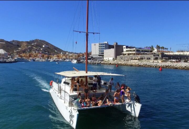 SUNSET CRUISE LA TORTUGA