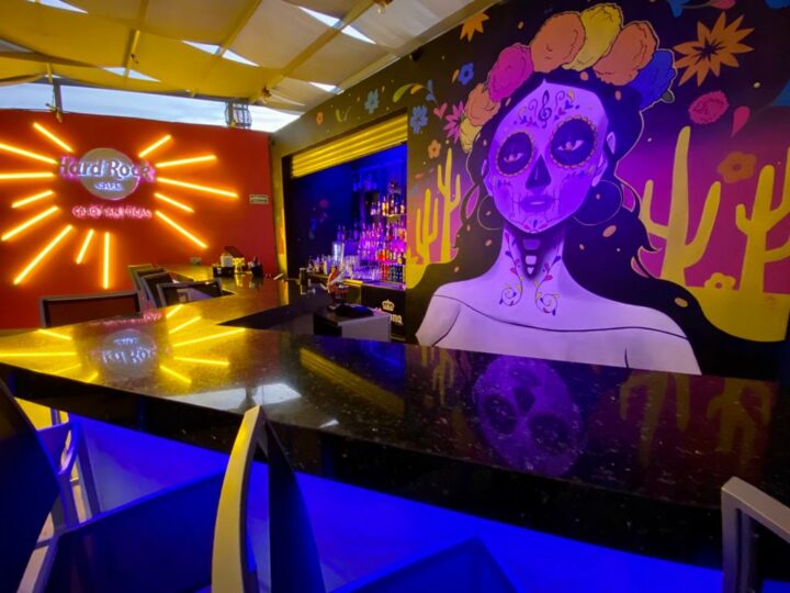 HARD ROCK CAFE - Image 3